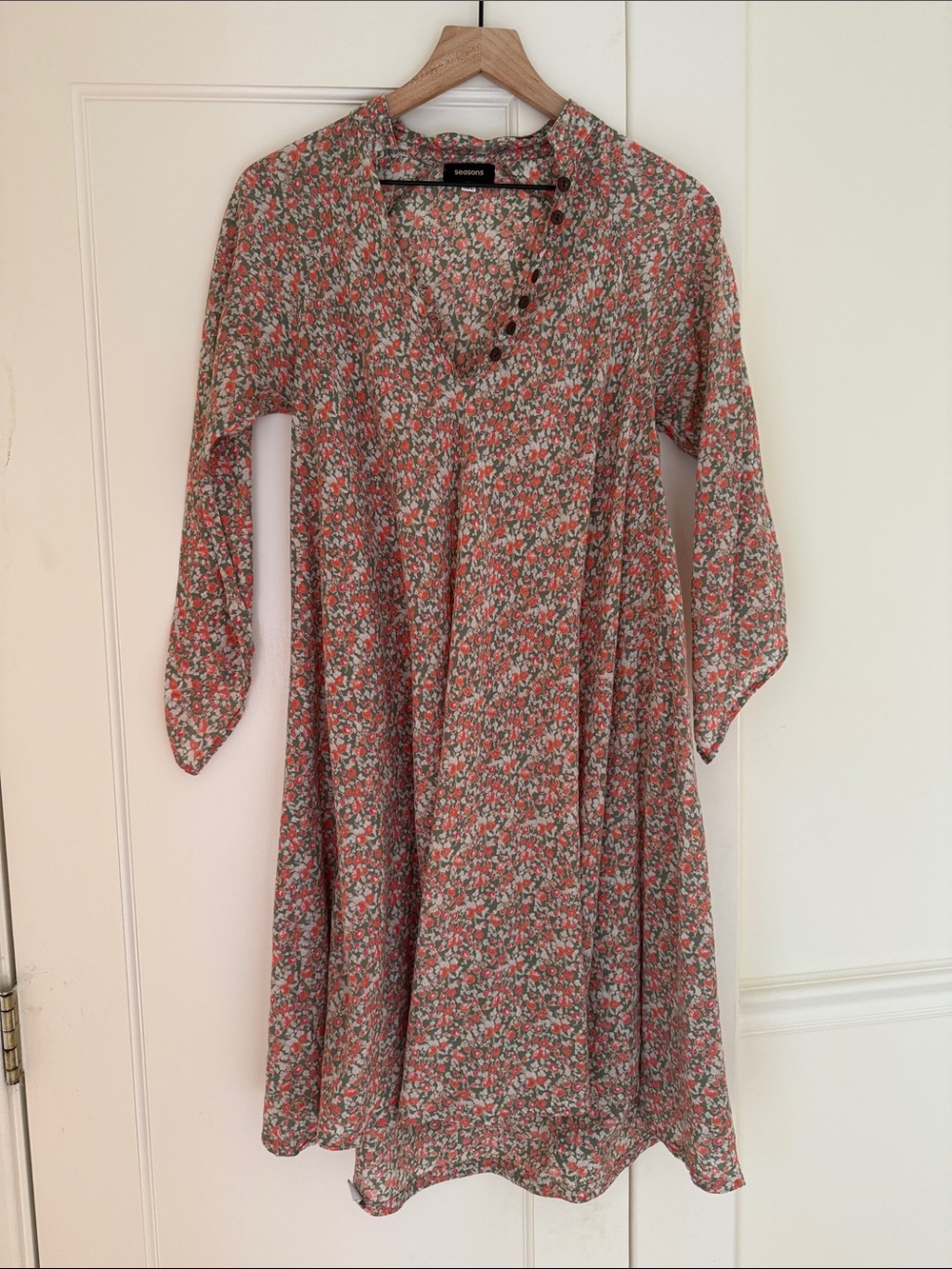 Seasons knee length flowy dress